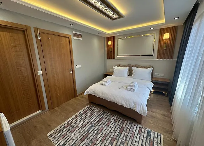 Alojamento de Acomodação e Pequeno-almoço Elita Kumkapi 4*